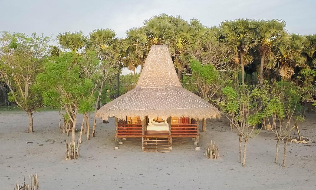 Costa Beach Resort & Club Waingapu 外观 照片