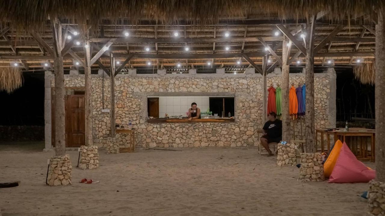 Costa Beach Resort & Club Waingapu 外观 照片